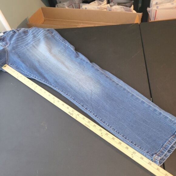 Torrid Stretch Boyfriend Jeans 18 - Picture 9 of 10